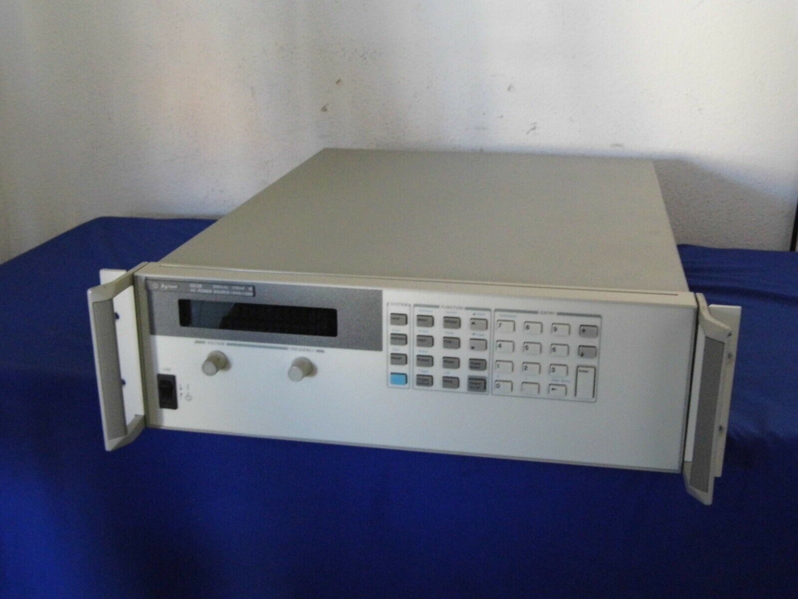 Agilent HP 6813B AC Power Source/Analyzer,1750VA,300V,13A (many available) Agilent HP 6813B AC Power Source/Analyzer,1750VA,300V,13A (many available)